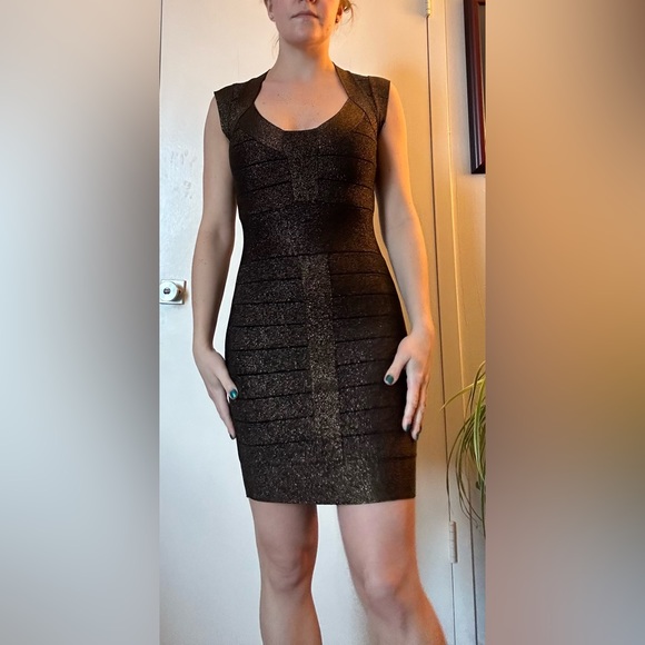 French Connection Danny Crepe Cap Sleeve Dress (bandage dress) - Picture 3 of 4